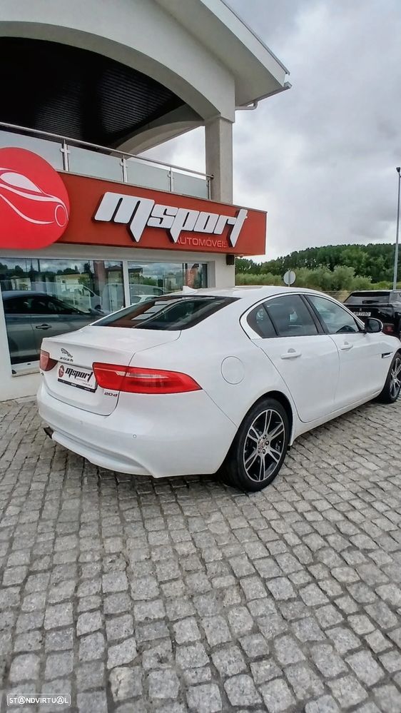Jaguar XE 2.0 D Prestige Aut. - 7