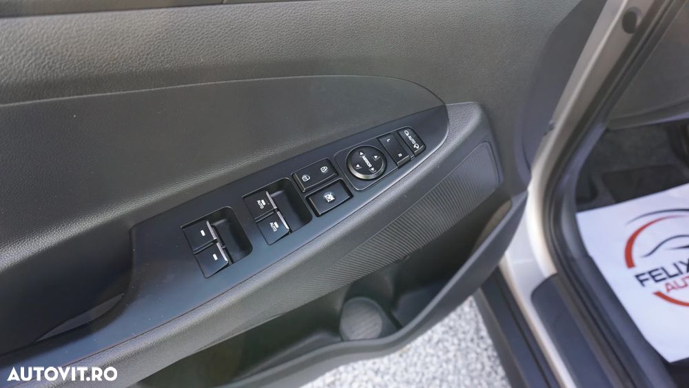 Hyundai Tucson 1.6 CRDi 48V-Hybrid 2WD DCT Select - 17