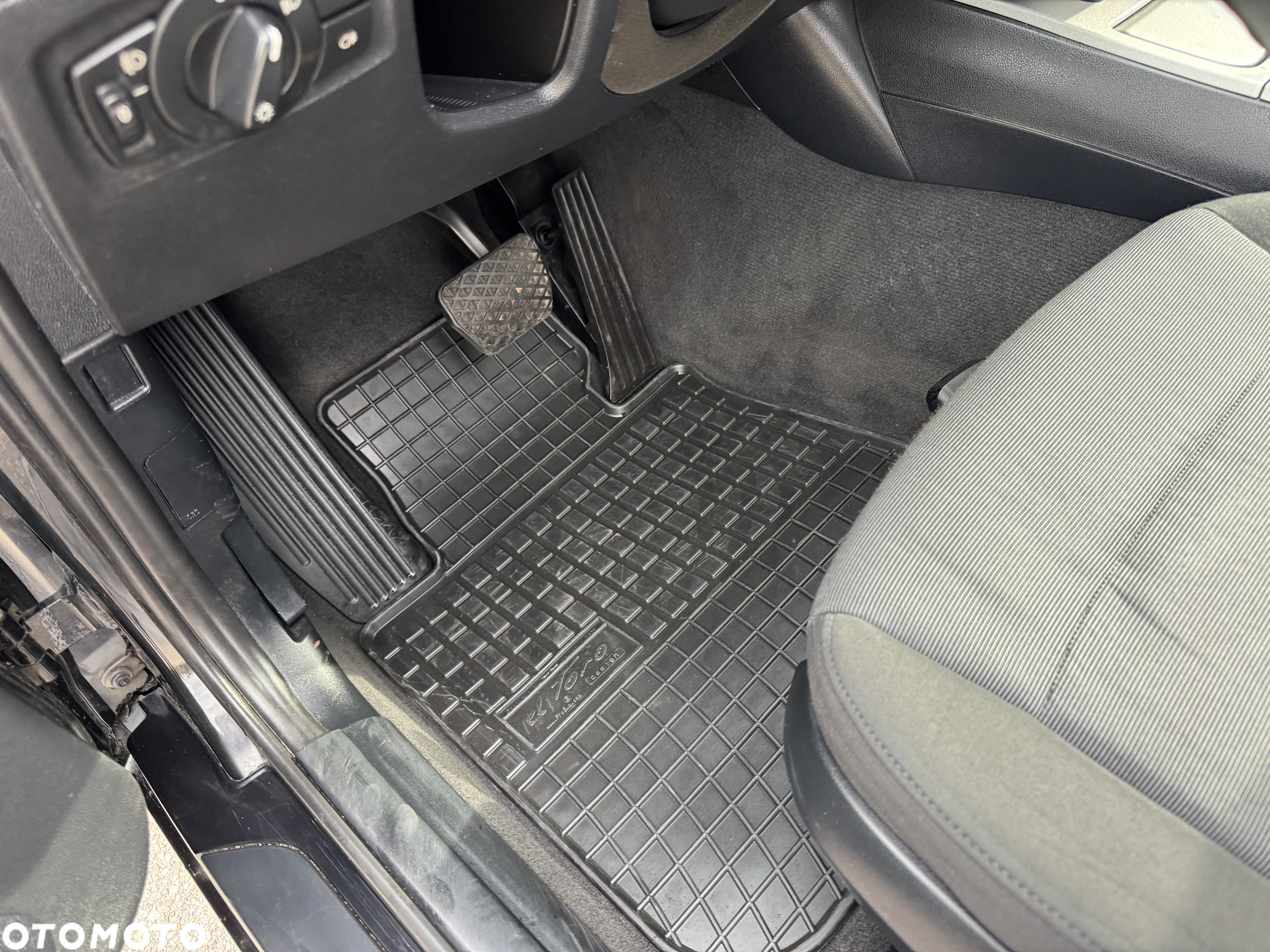 BMW Seria 1 118i - 24