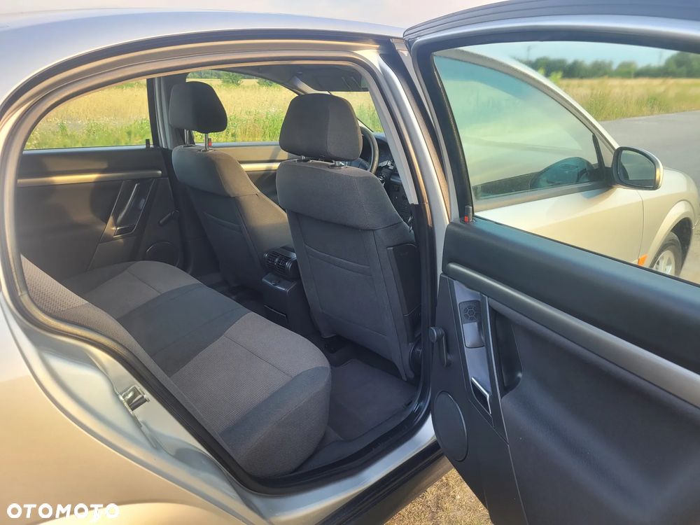 Opel Vectra 1.8 Club - 8