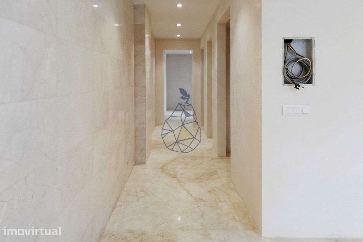 Loja comercial em Santo António, Lisboa - Grande imagem: 2/14