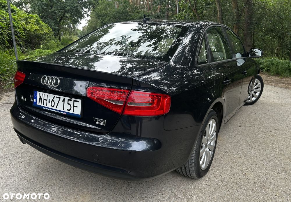 Audi A4 Limousine - 14