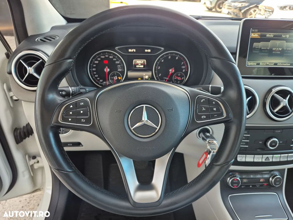 Mercedes-Benz B 180 - 13