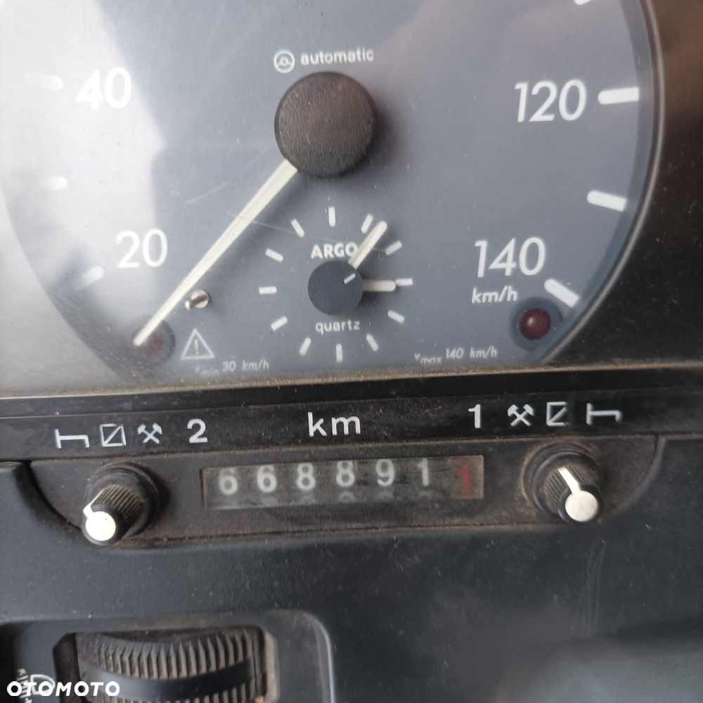 Mercedes-Benz Vario - 10