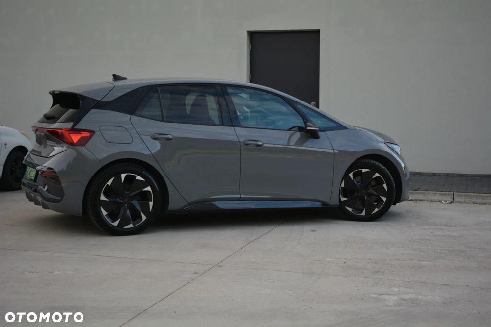 Cupra Born - 8