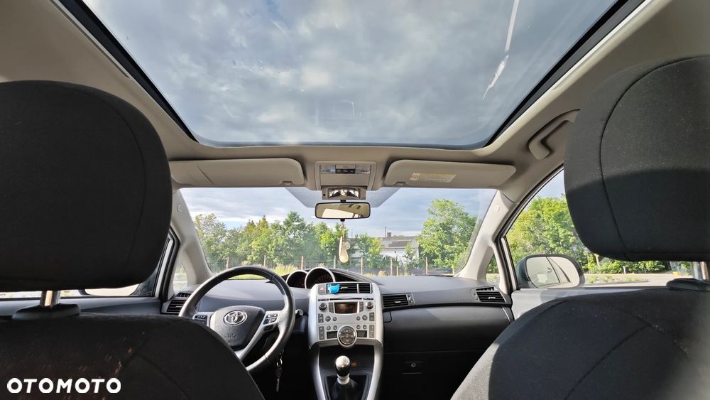 Toyota Verso 1.8 Premium EU5 7os - 11