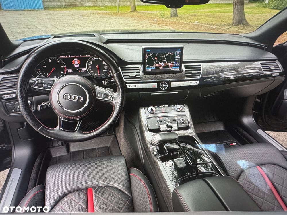Audi A8 - 4