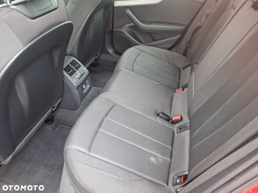 Audi A4 Limousine 30 TDI mHEV S Line S tronic - 6