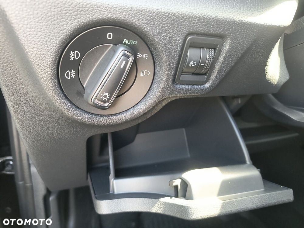 Skoda Kamiq 1.5 TSI Drive DSG - 38