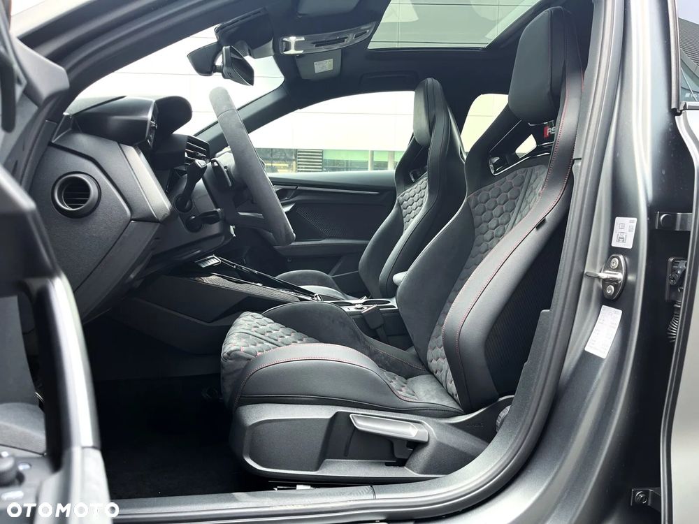Audi RS3 Sportback TFSI Quattro S tronic - 6