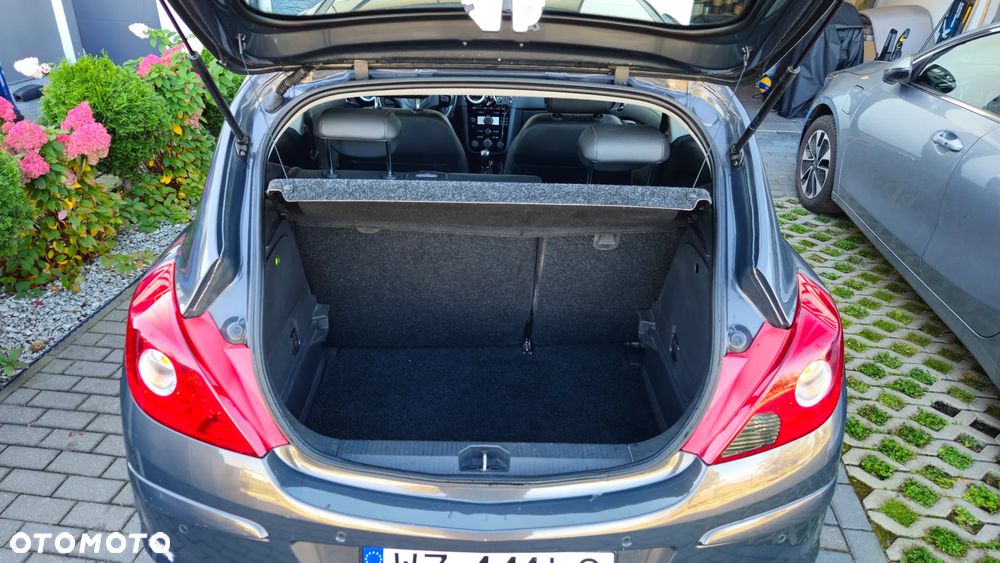 Opel Corsa - 11