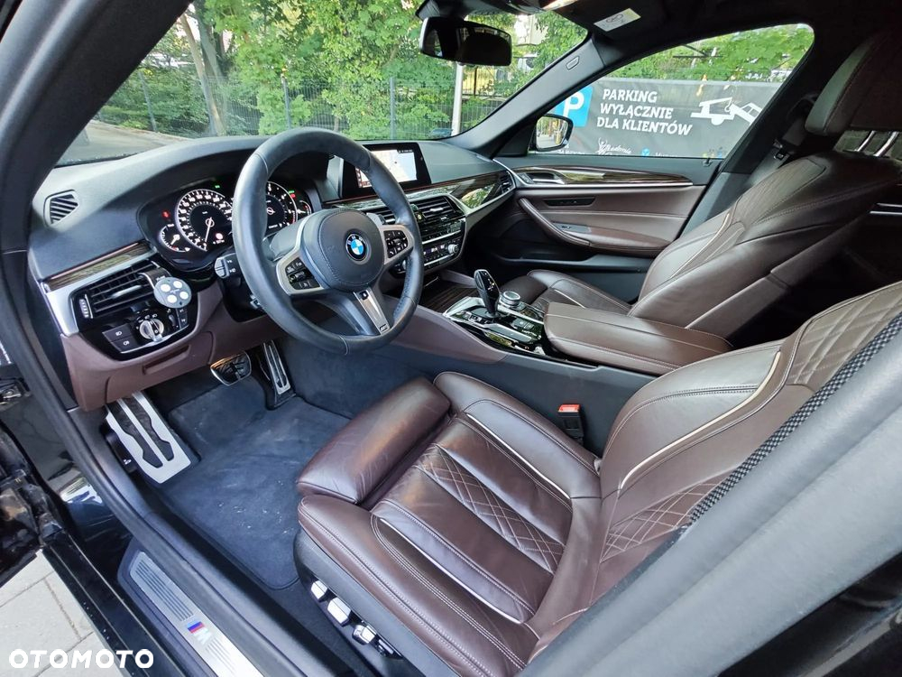 BMW Seria 5 520d M Sport - 17