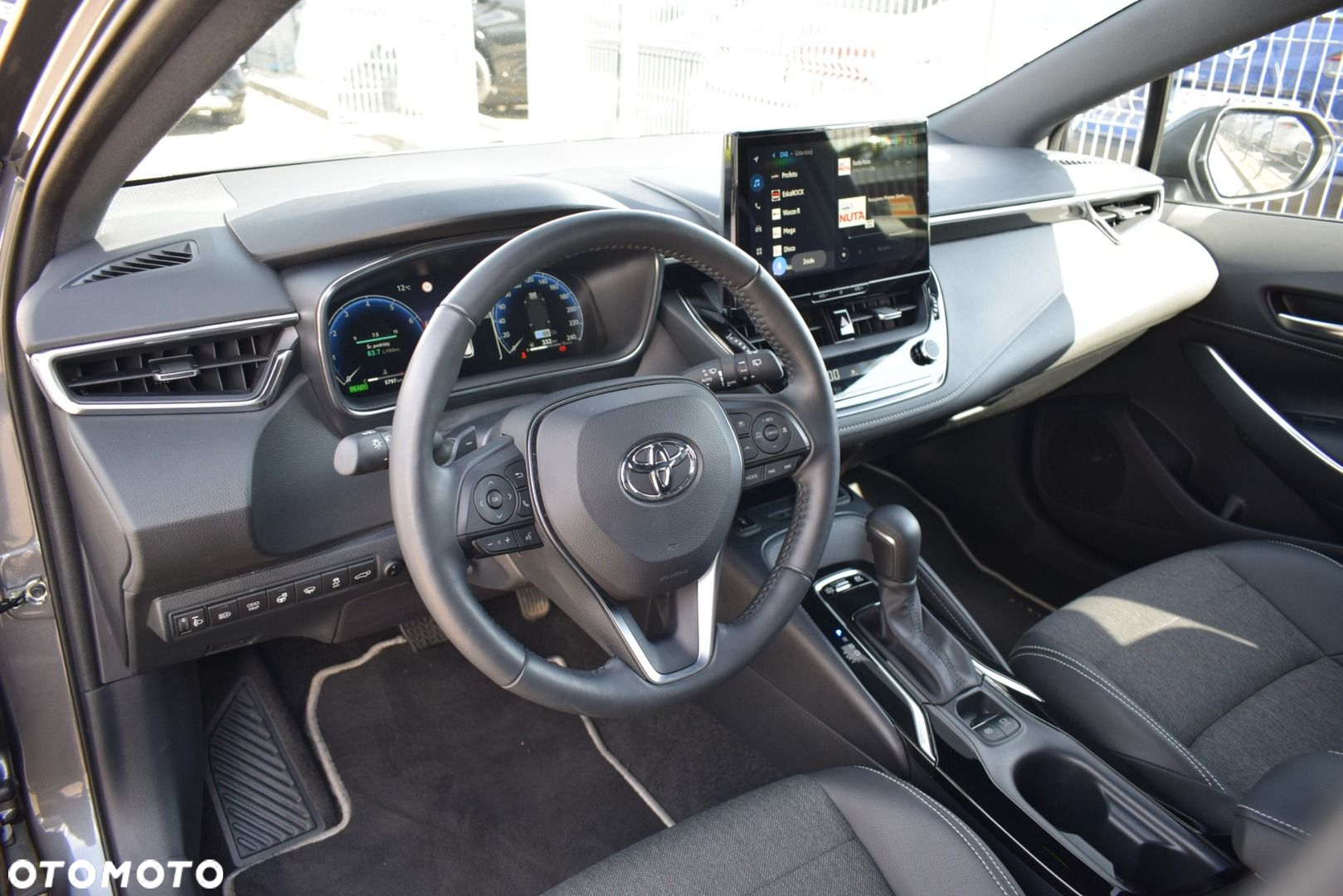 Toyota Corolla - 14