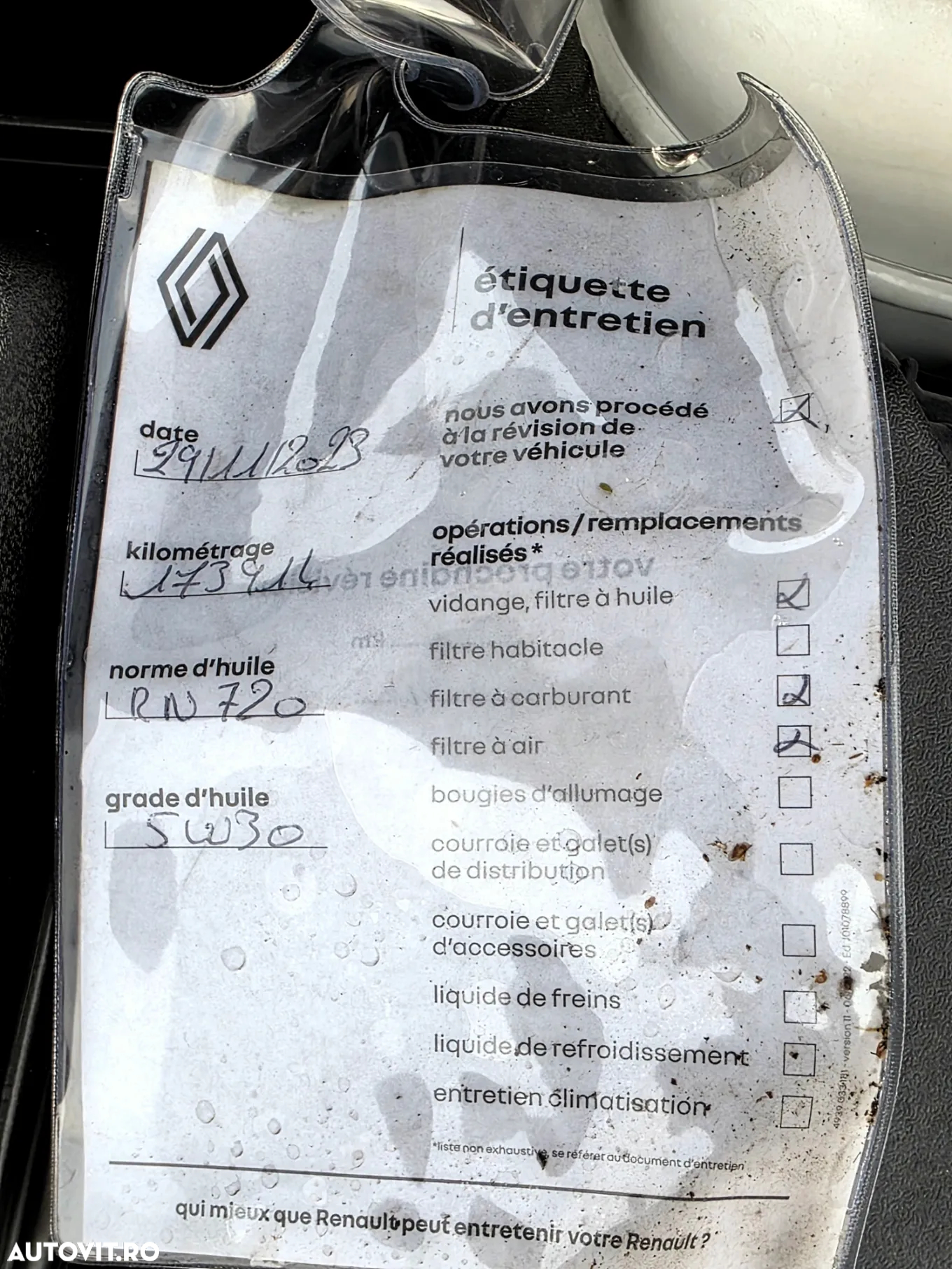 Renault Laguna dCi 110 FAP Bose Edition - 29