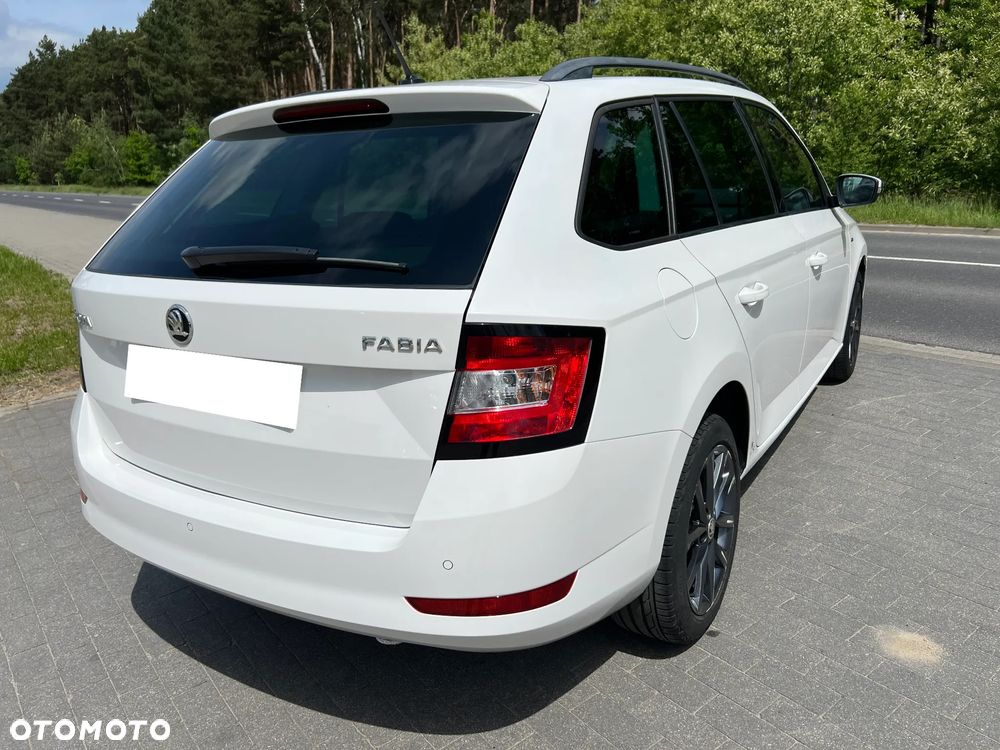 Skoda Fabia - 8