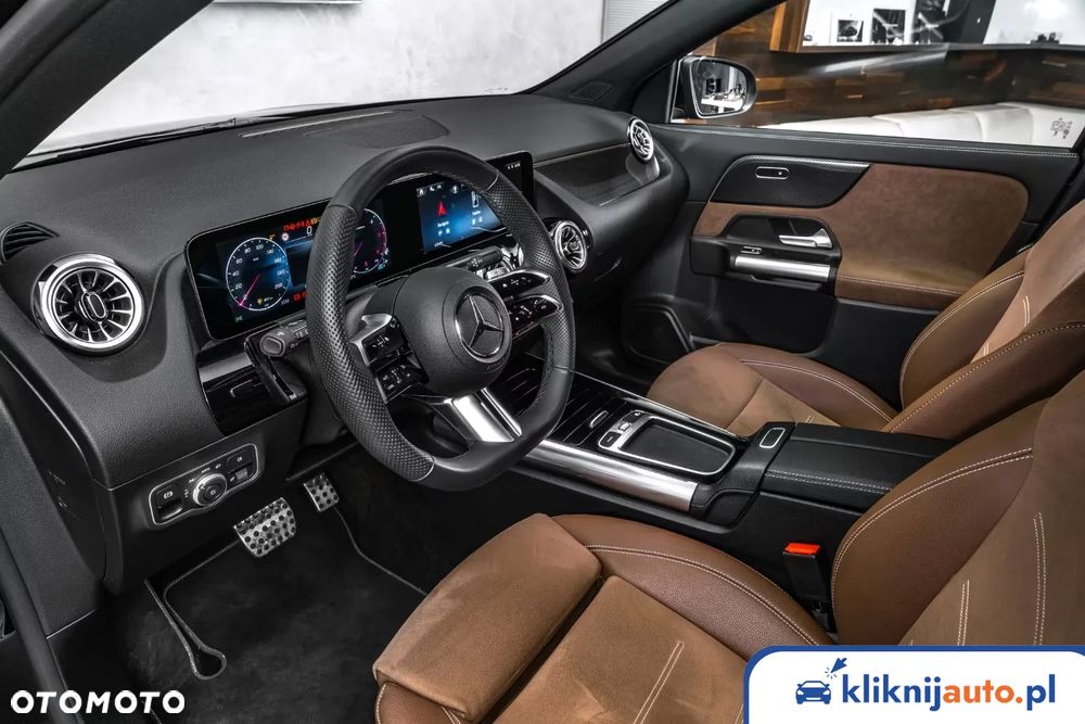 Mercedes-Benz GLA 200 AMG Line - 4