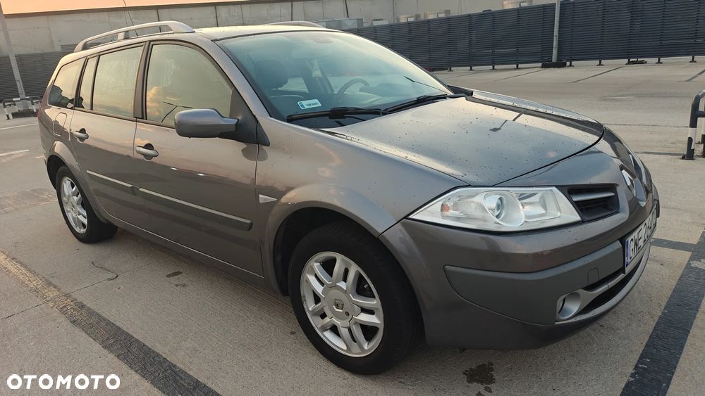 Renault Megane 1.6 Privilege - 11
