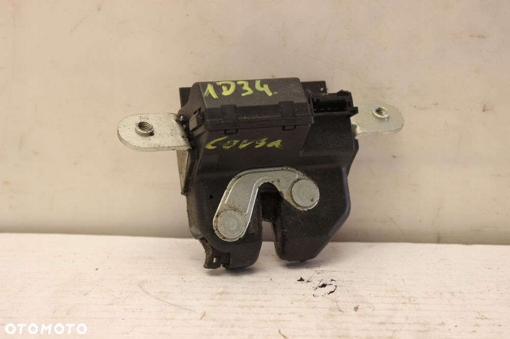 OPEL CORSA 06R- ZAMEK KLAPY TYŁ TYLNEJ - 2