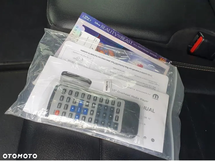Chrysler Pacifica - 11
