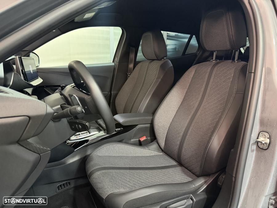 Peugeot 2008 1.2 Hybrid Allure e-DCS6 - 12