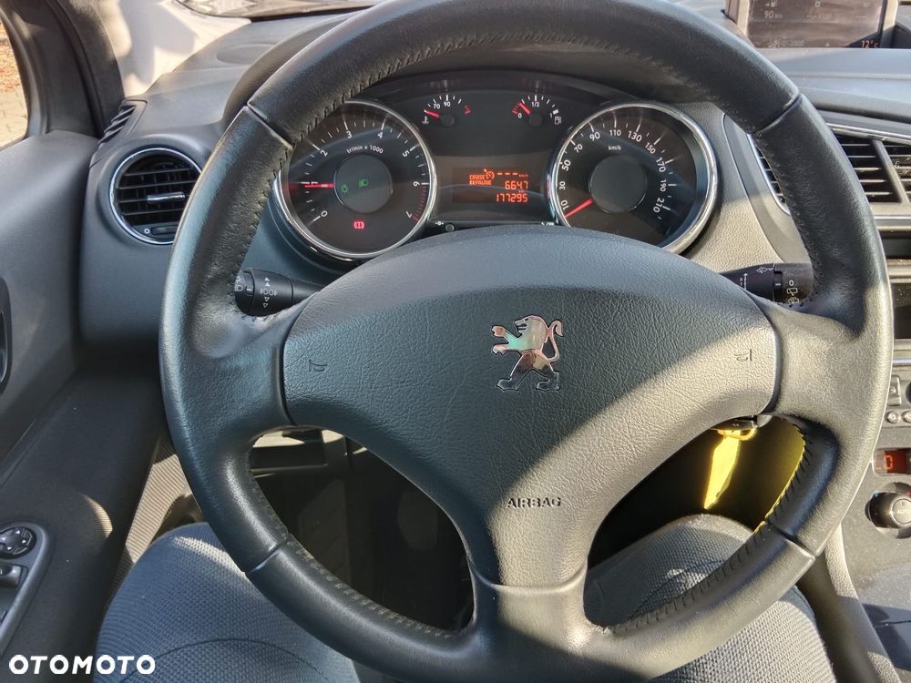 Peugeot 5008 1.6 Access - 17