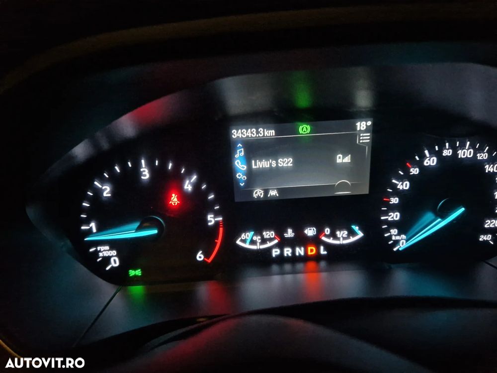 Ford Focus 1.5 EcoBlue Connected - 9