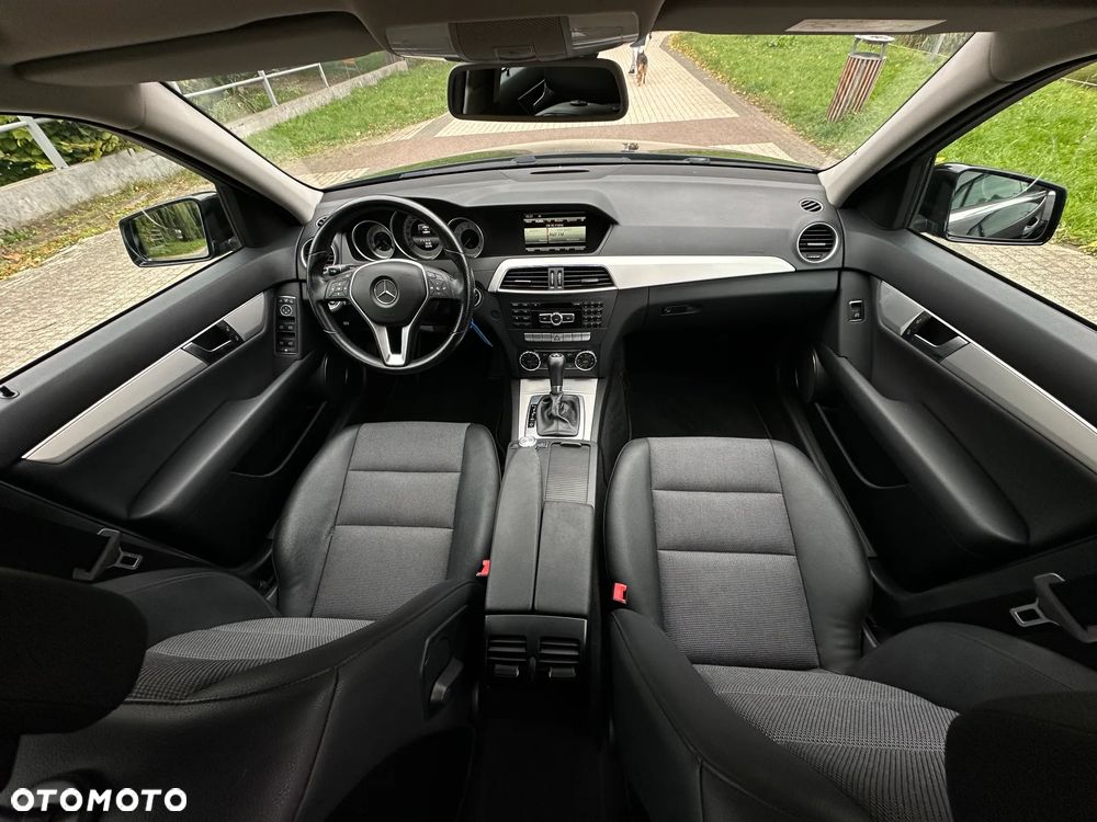 Mercedes-Benz Klasa C 180 T 7G-TRONIC Avantgarde Edition - 17