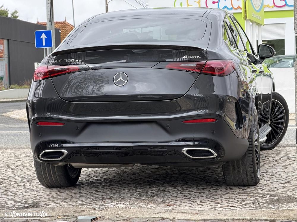 Mercedes-Benz GLC 300 de Coupe 4Matic - 11