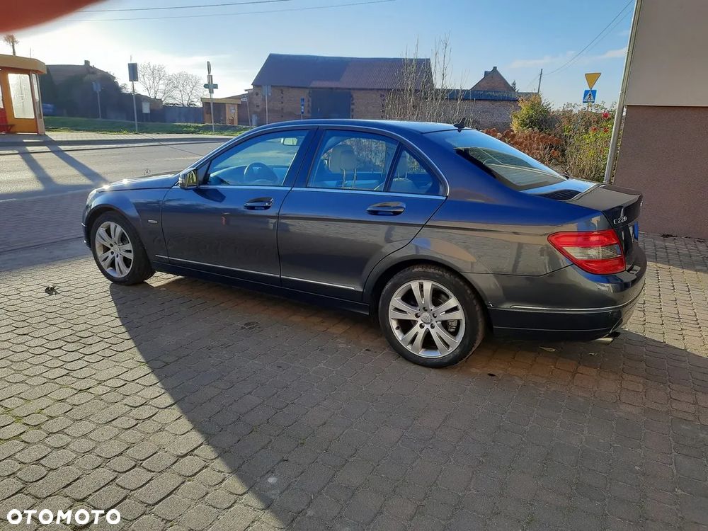 Mercedes-Benz Klasa C 220 CDI DPF Avantgarde - 7