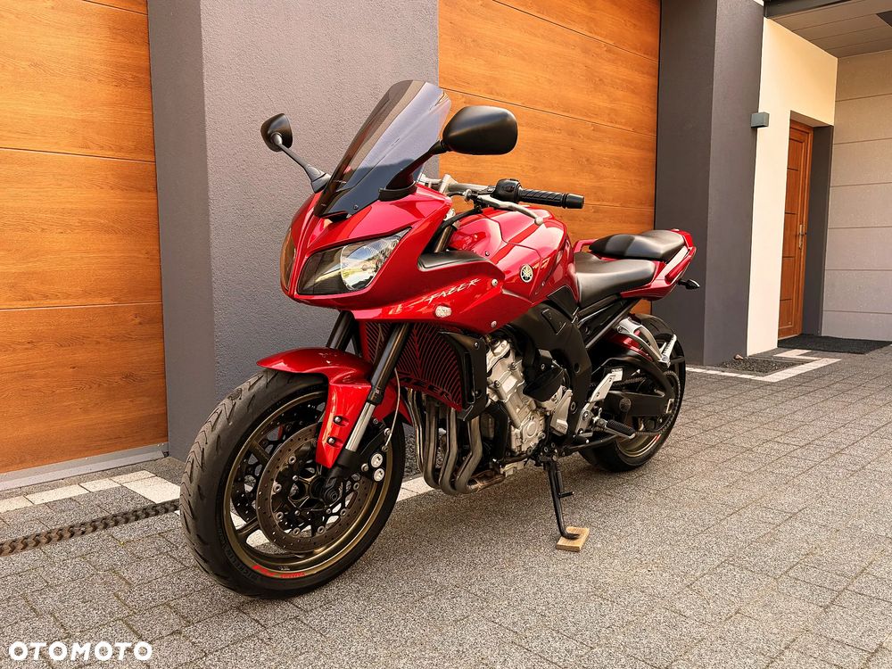 Yamaha FZ - 4