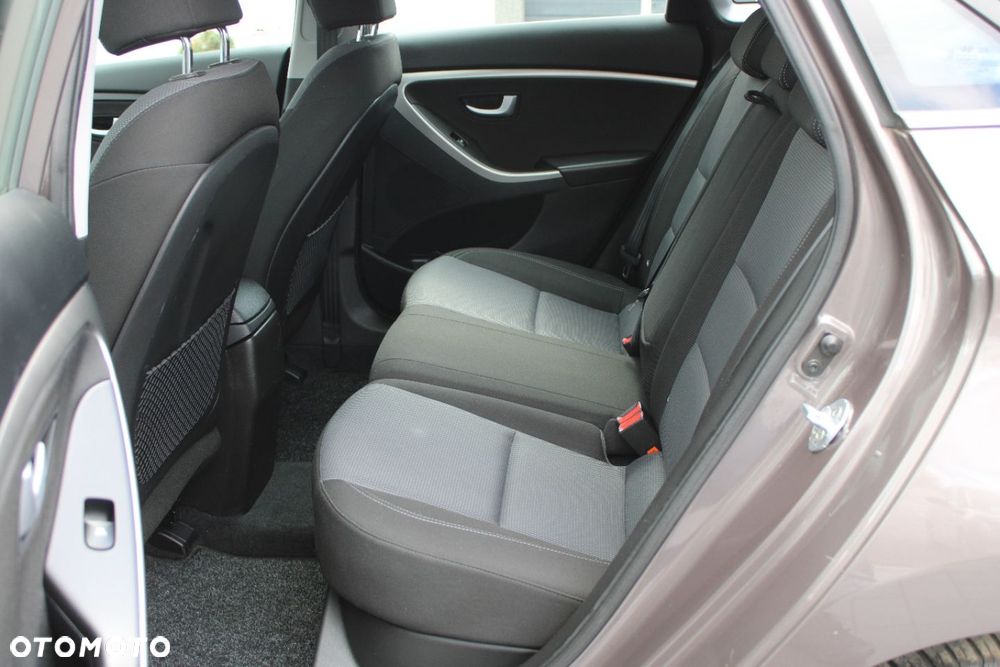 Hyundai i30 - 21