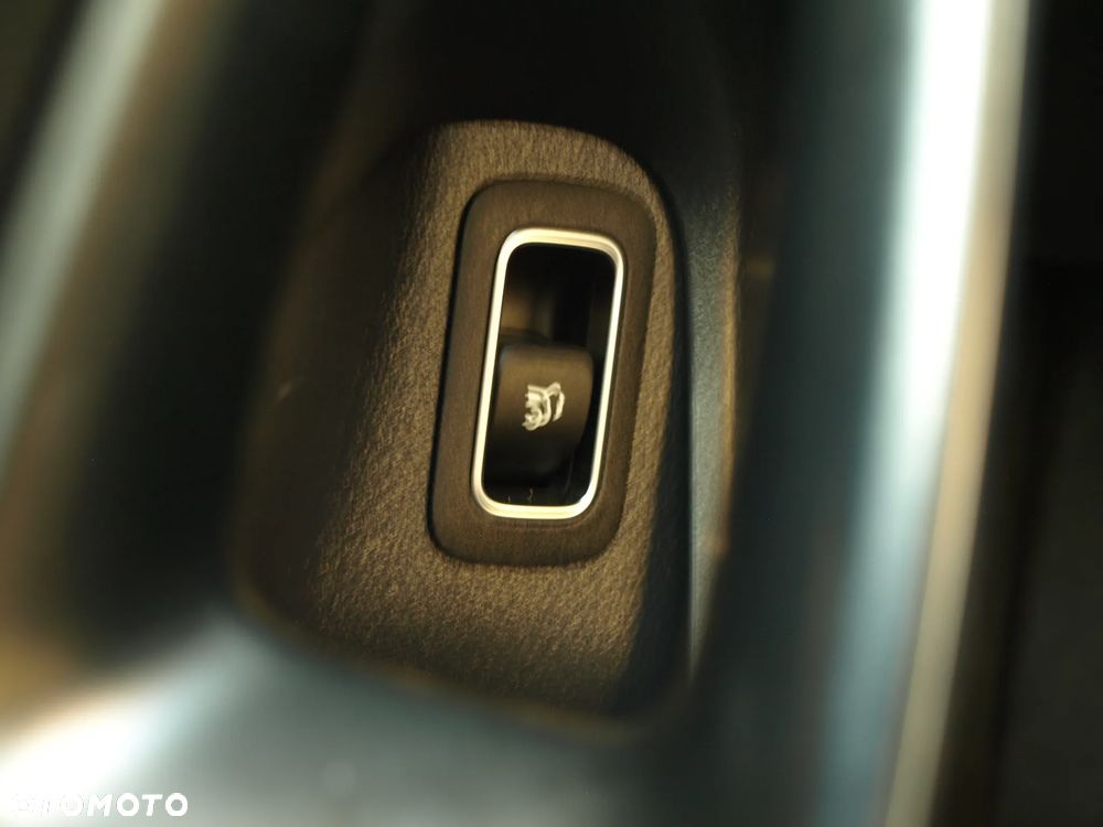 Mercedes-Benz CLA 220 d 8G-DCT - 23