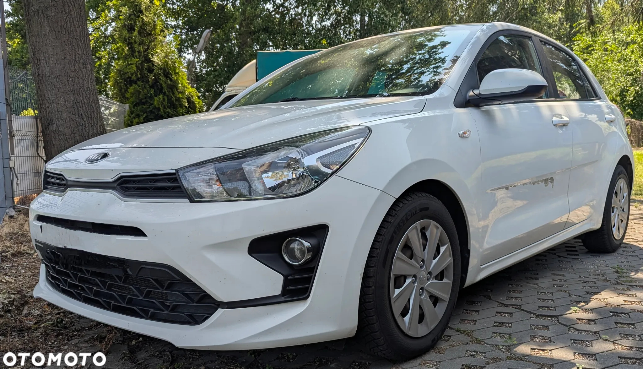 Kia Rio 1.2 L - 2