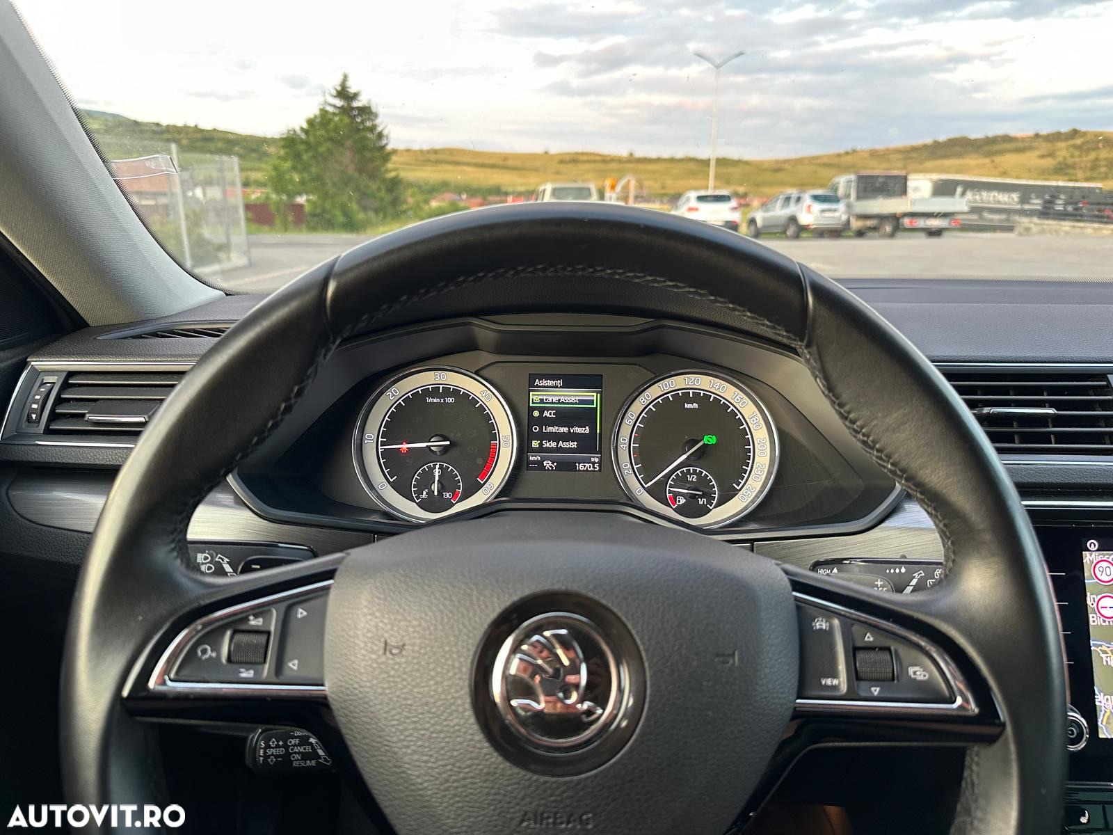 Skoda Superb 2.0 TDI DSG Ambition - 26