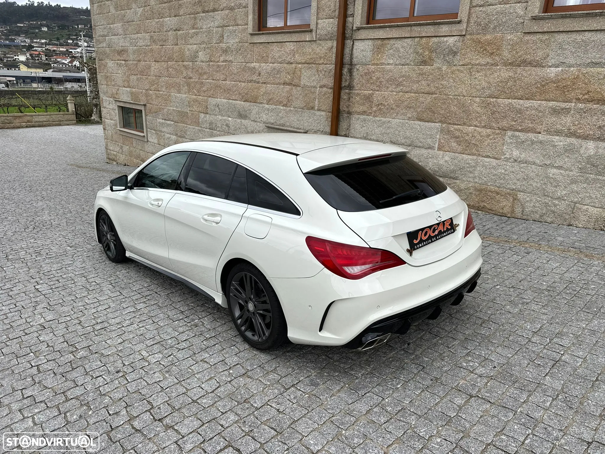 Mercedes-Benz CLA 200 - 4