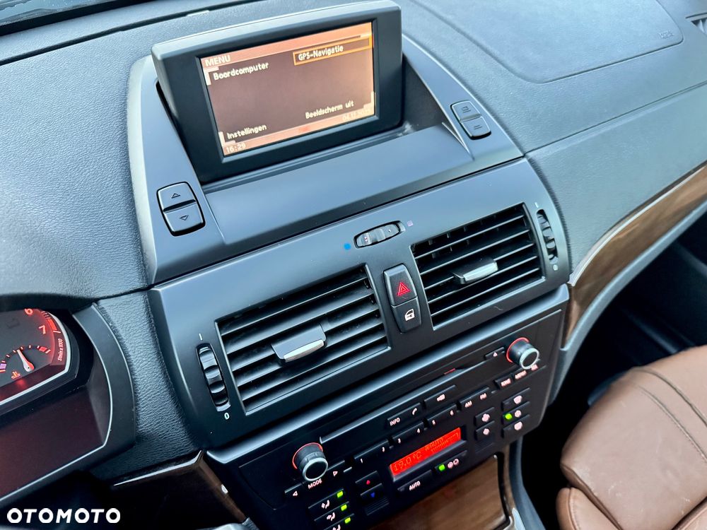 BMW X3 xDrive20i Limited Sport Edition - 38