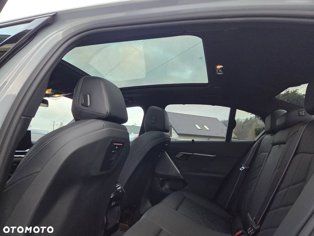 BMW Seria 5 520d xDrive mHEV M Sport - 25