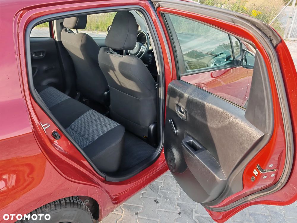Toyota Yaris 1.33 Premium - 12