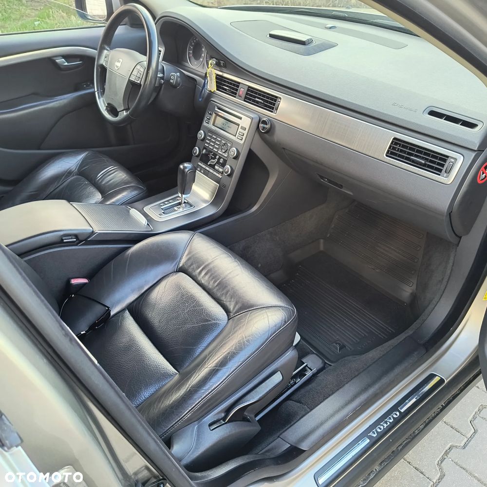 Volvo V70 - 25