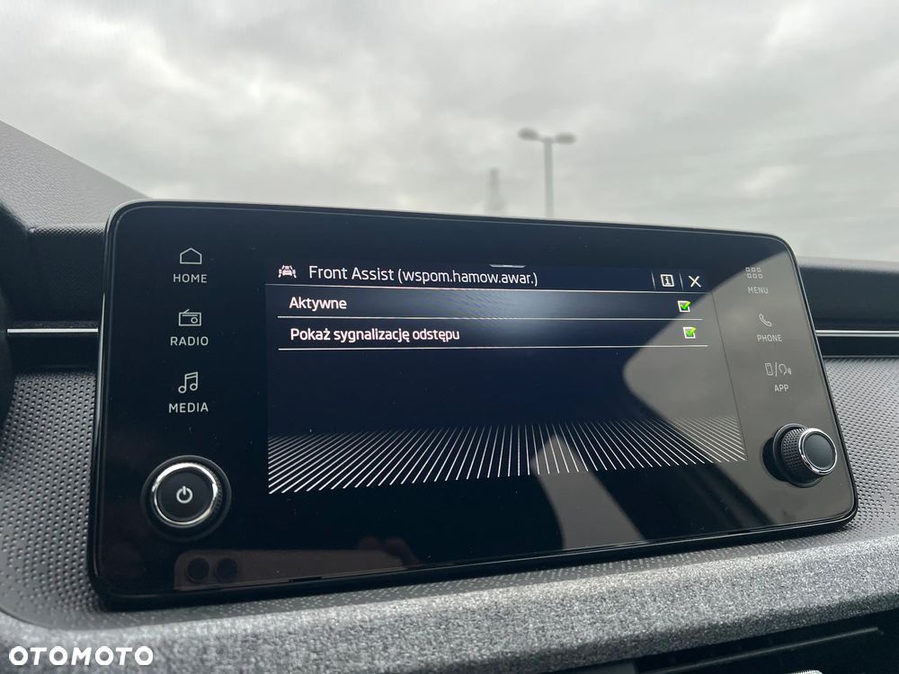 Skoda Scala 1.0 TSI Selection DSG - 9