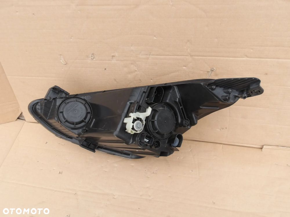 LAMPA PRAWY PRZOD HYUNDAI I10 II 92102-B9000 - 22