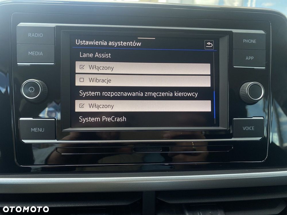 Volkswagen T-Roc 1.5 TSI Life - 16