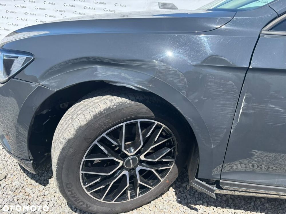Volkswagen Passat Variant 1.6 TDI SCR DSG Trendline - 14