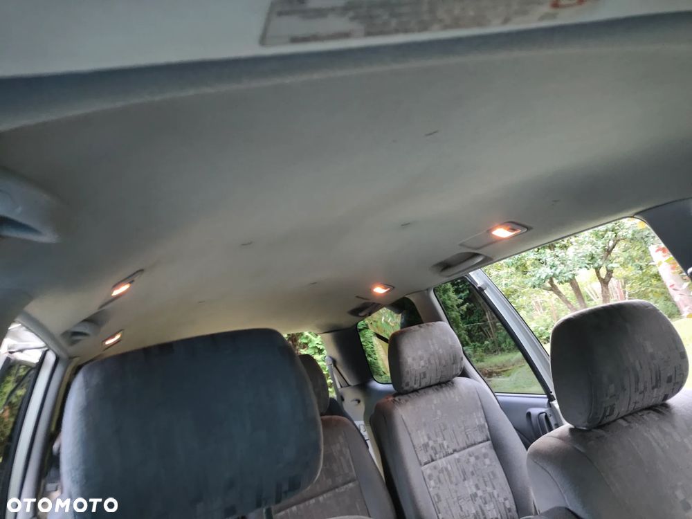 Toyota Previa 2.0 D-4D Linea Terra - 27