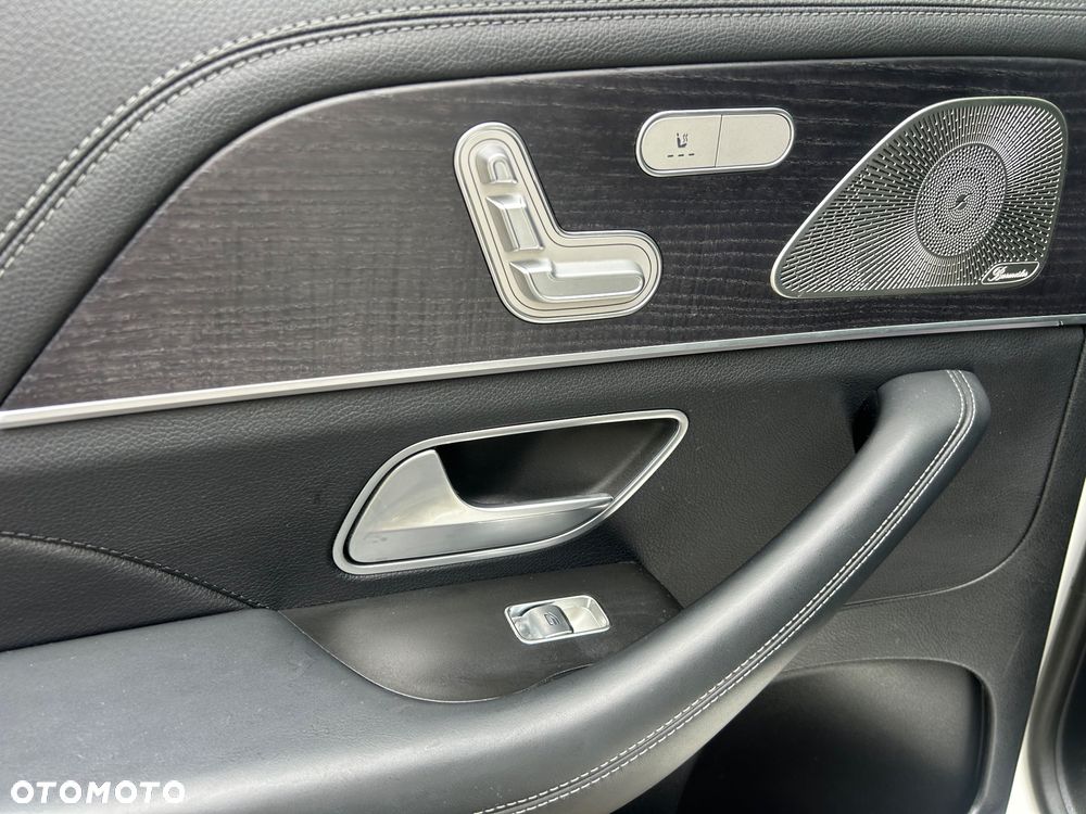 Mercedes-Benz GLS - 19