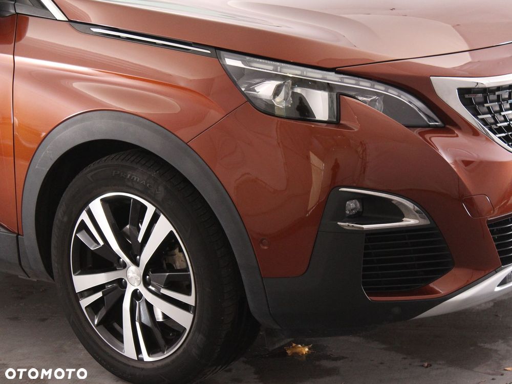 Peugeot 3008 1.2 PureTech Allure S&S EAT6 - 18