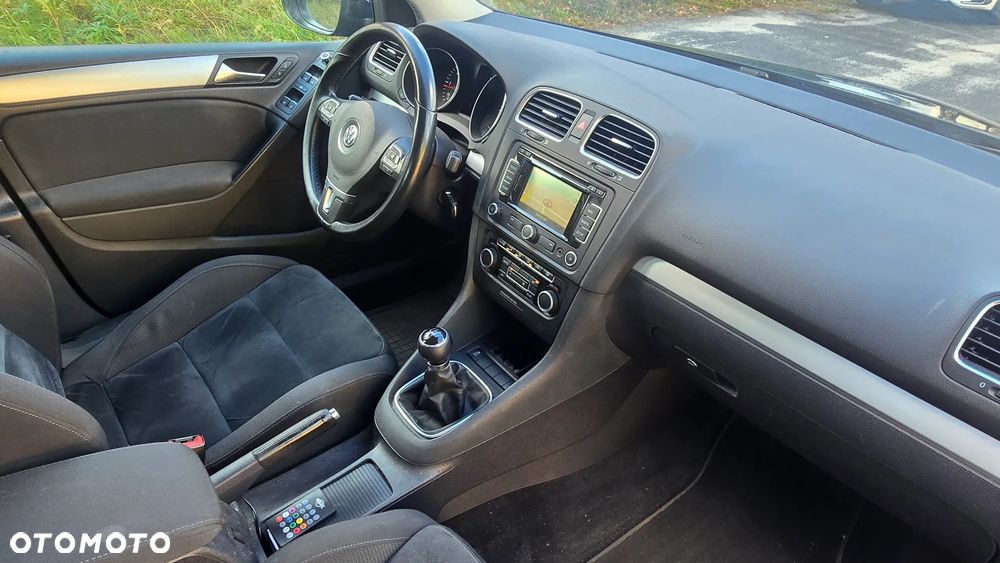 Volkswagen Golf - 19