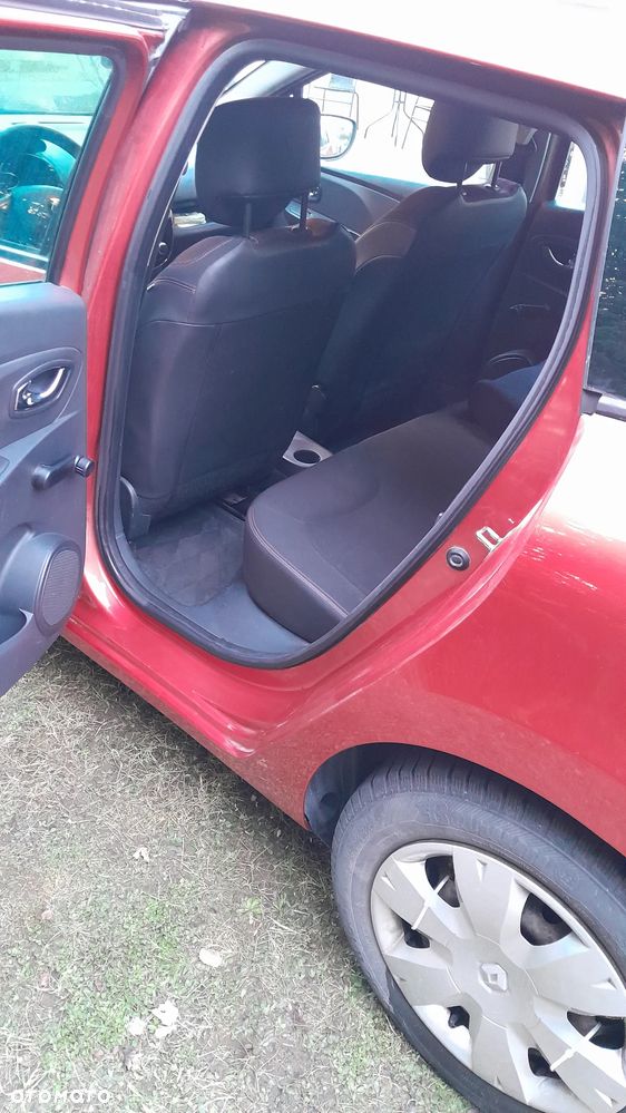 Renault Clio - 7