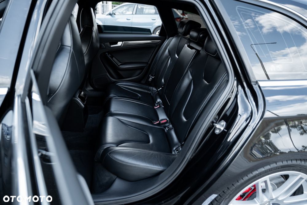 Audi S4 Avant S tronic - 20