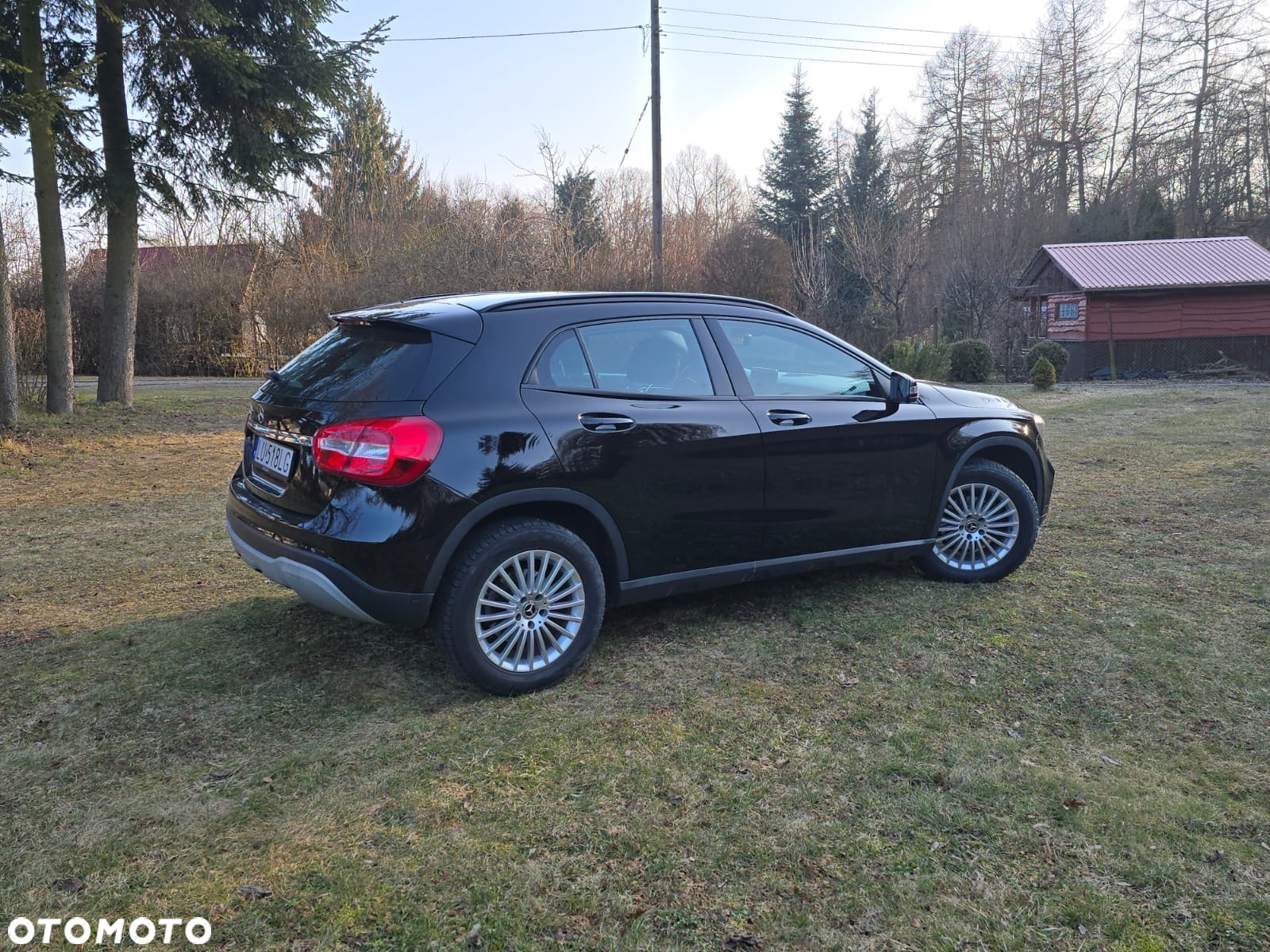 Mercedes-Benz GLA 180 7G-DCT - 2